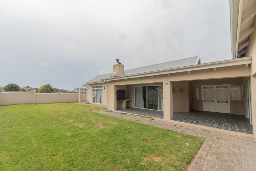 4 Bedroom Property for Sale in Walmer Heights Eastern Cape